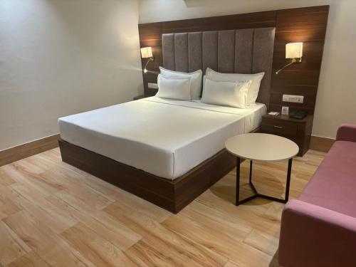 Imagen general del Hotel Clarks Inn Suites Agra. Foto 11