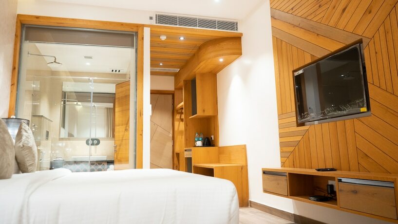 Imagen general del Hotel Clarks Inn Suites Kangra. Foto 4