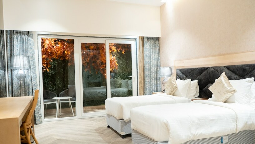 Imagen de la habitación del Hotel Clarks Inn Suites Kangra. Foto 18