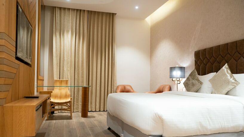 Imagen general del Hotel Clarks Inn Suites Kangra. Foto 11