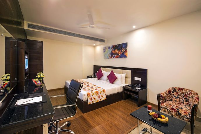 Imagen de la habitación del Hotel Clarks Inn Suites Katra. Foto 5