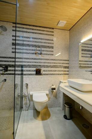 Imagen general del Hotel Clarks Inn Suites Manali. Foto 6
