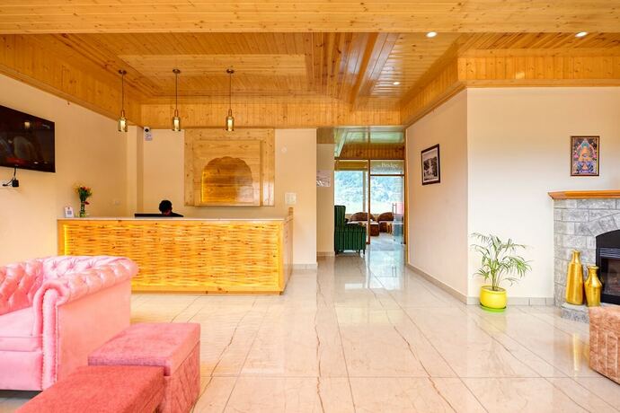 Imagen general del Hotel Clarks Inn Suites Manali. Foto 13