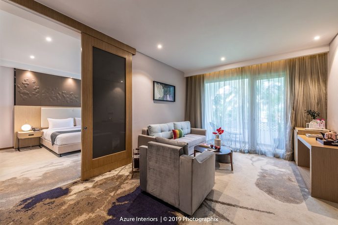 Imagen de la habitación del Hotel Clarks Inn suites Raipur. Foto 2