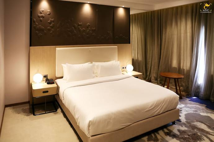 Imagen de la habitación del Hotel Clarks Inn suites Raipur. Foto 10
