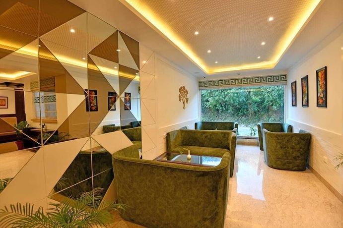 Imagen del bar/restaurante del Hotel Clarks Residences Bhowali. Foto 2