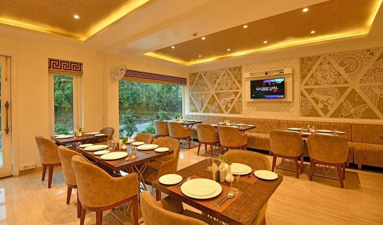 Imagen del bar/restaurante del Hotel Clarks Residences Bhowali. Foto 3