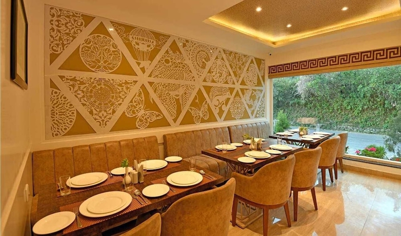 Imagen del bar/restaurante del Hotel Clarks Residences Bhowali. Foto 5