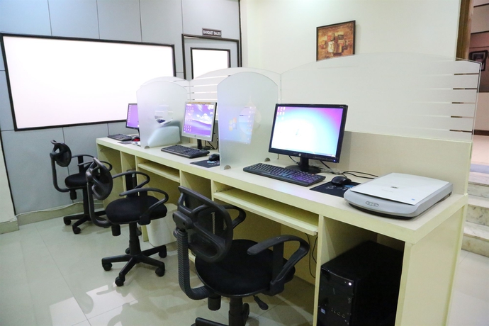 Imagen de los interiores del Hotel Clarks Shiraz. Foto 9