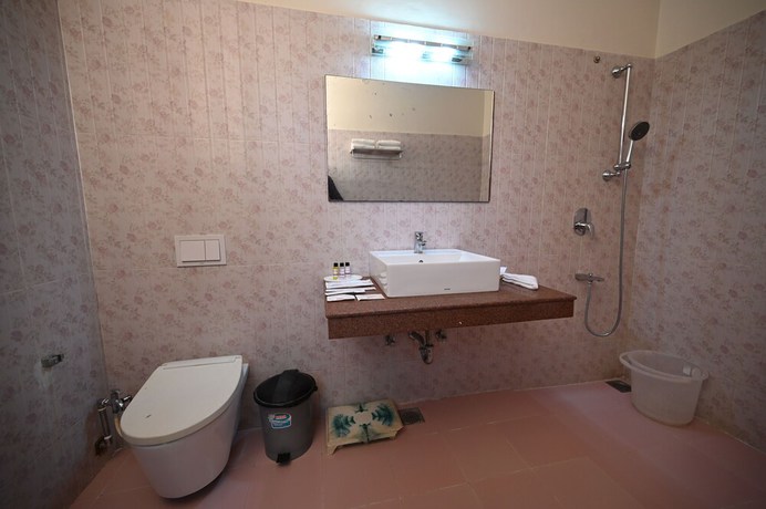 Imagen de la habitación del Hotel ClarksInn Suites Ranthambore. Foto 2