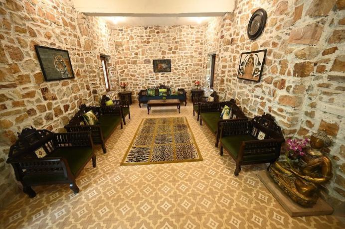 Imagen de los interiores del Hotel ClarksInn Suites Ranthambore. Foto 18