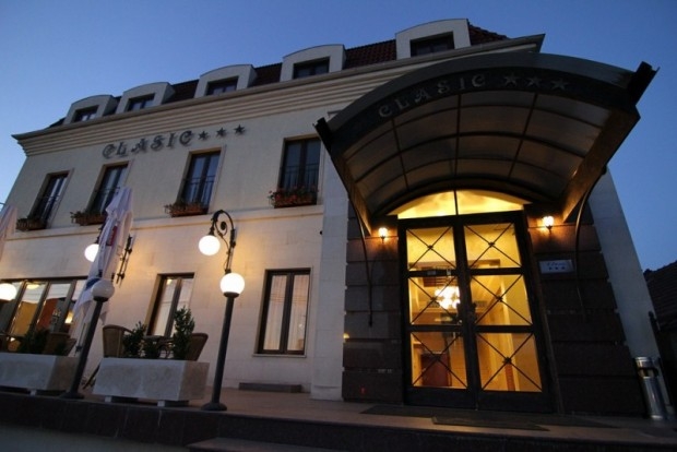 Imagen general del Hotel Clasic, Sebes. Foto 1