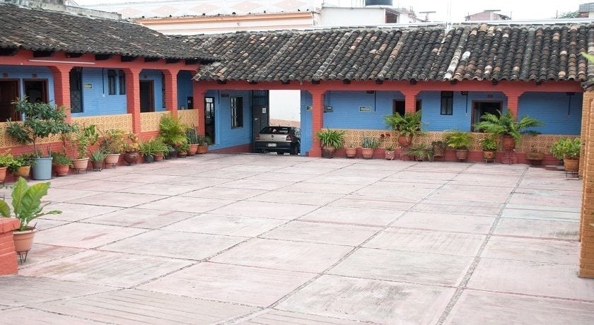 Imagen de los exteriores del Hotel Clasico Colonial. Foto 13