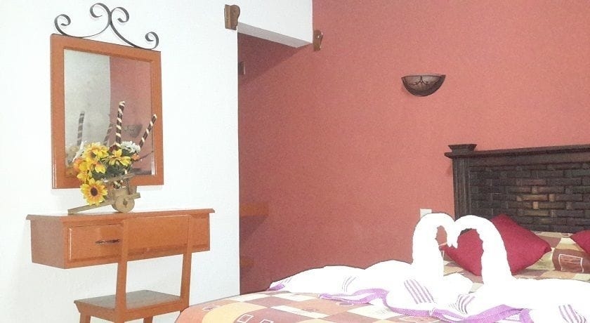 Imagen de la habitación del Hotel Clasico Colonial. Foto 12