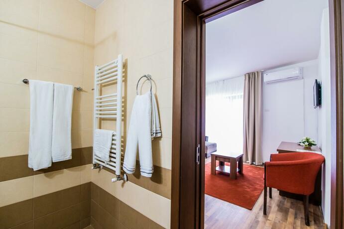 Imagen general del Hotel Class, Brezoi. Foto 10