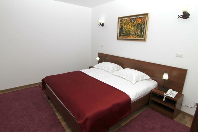 Imagen general del Hotel Class, Brezoi. Foto 22