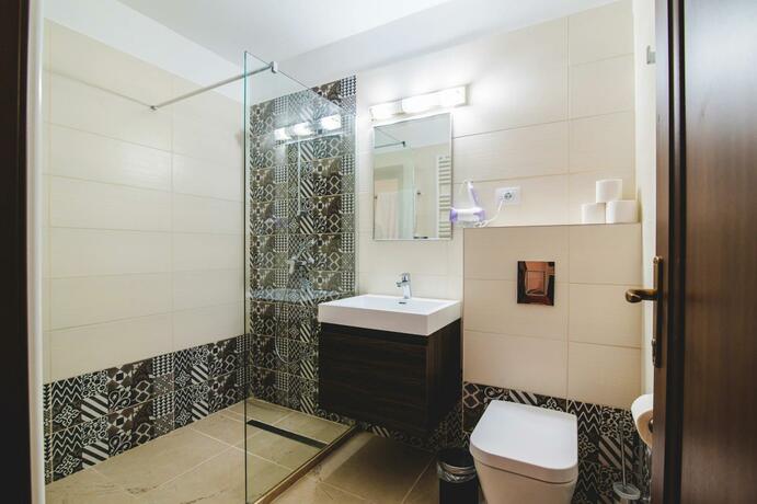 Imagen general del Hotel Class, Brezoi. Foto 46