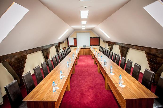 Imagen de los interiores del Hotel Class Hermannstadt. Foto 12