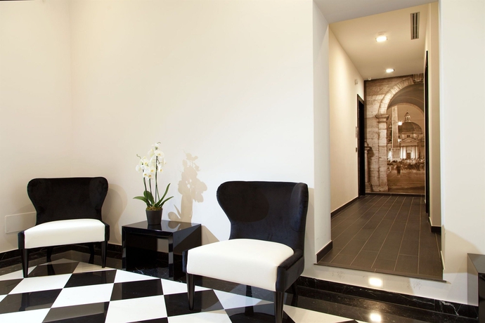 Imagen de los interiores del Hotel Class House. Foto 13