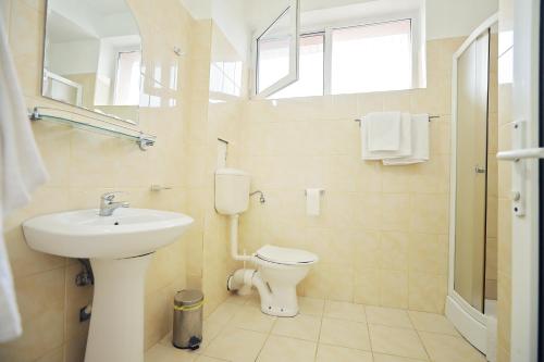 Imagen de la habitación del Hotel Class, Oradea. Foto 7