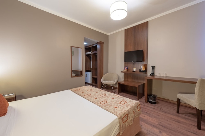 Imagen de la habitación del Hotel Class Varginha. Foto 5