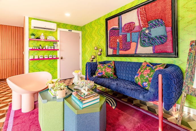 Imagen de los interiores del Hotel Classen Inn. Foto 16