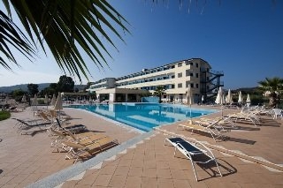 Imagen de la piscina del Hotel Classhotel Mandatoriccio. Foto 8