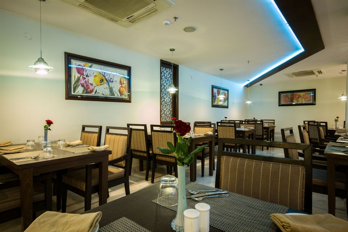 Imagen del bar/restaurante del Hotel Classic Diplomat. Foto 2