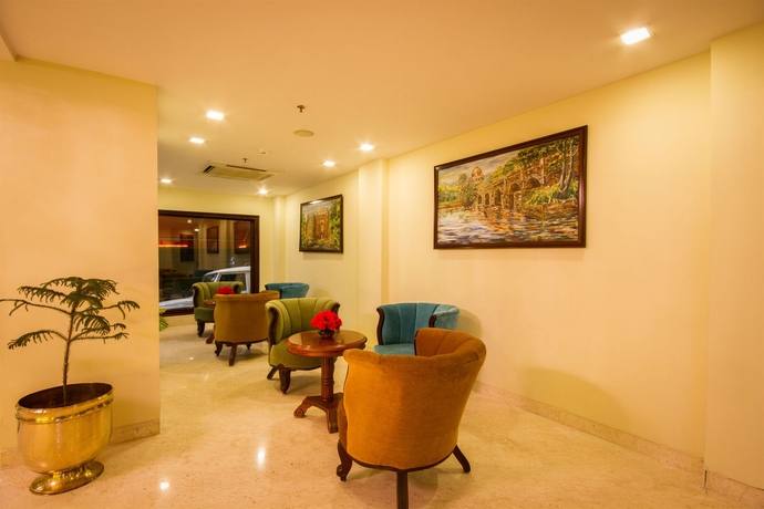 Imagen de los interiores del Hotel Classic Diplomat. Foto 12