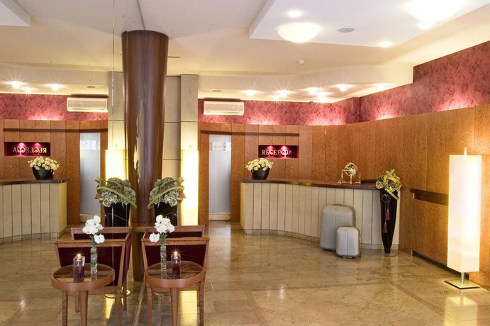 Imagen general del Hotel Classic Hotel Old Town. Foto 3