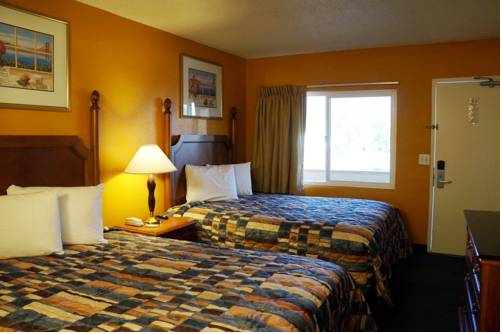 Imagen de la habitación del Hotel Classic Inn Red Bluff. Foto 9