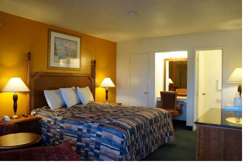 Imagen de la habitación del Hotel Classic Inn Red Bluff. Foto 10
