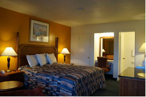 Imagen de la habitación del Hotel Classic Inn Red Bluff. Foto 14