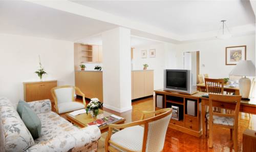 Imagen de la habitación del Hotel Classic Kameo and Serviced Apartments, Sriracha. Foto 13