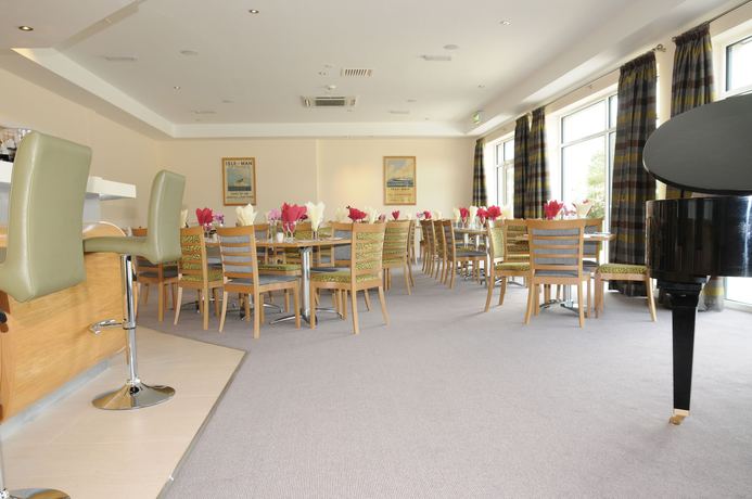 Imagen del bar/restaurante del Hotel Classic Lodges Ramsey Park. Foto 7