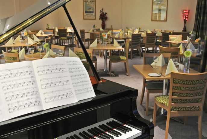 Imagen del bar/restaurante del Hotel Classic Lodges Ramsey Park. Foto 8