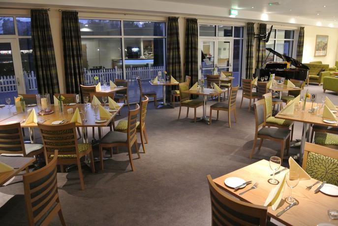 Imagen del bar/restaurante del Hotel Classic Lodges Ramsey Park. Foto 10