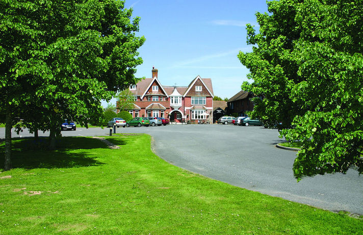 Imagen de los exteriores del Hotel Classic Lodges - The Hickstead. Foto 10