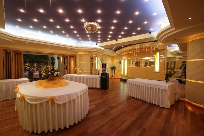 Imagen del bar/restaurante del Hotel Classic, Rzesz&oacute;w. Foto 3