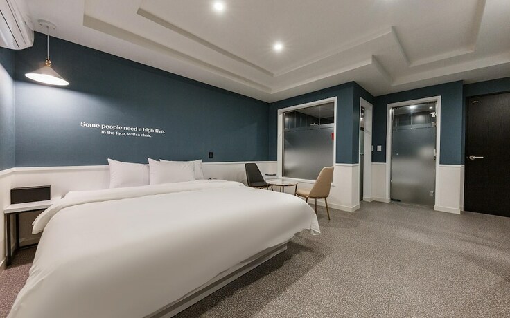 Imagen de la habitación del Hotel Classic Sacheon. Foto 19