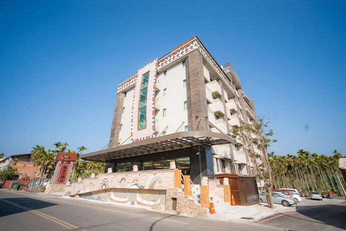 Imagen de los exteriores del Hotel Classic Shvatan. Foto 34