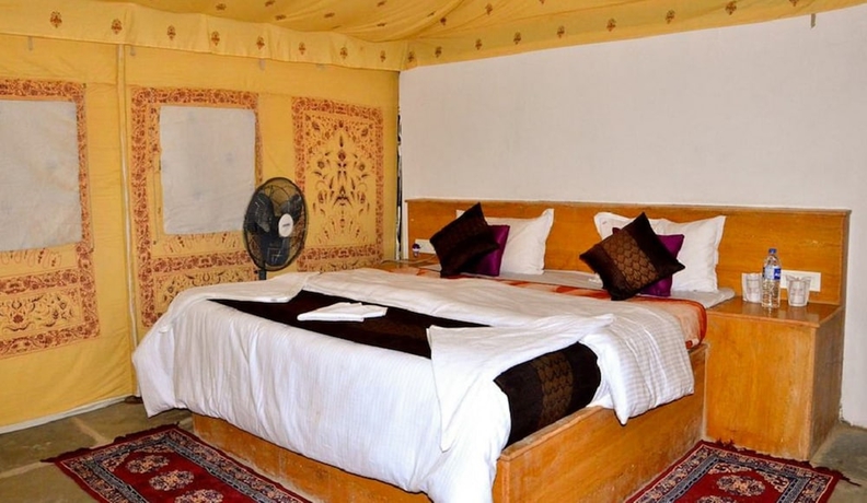 Imagen de la habitación del Hotel Classic Thar Resort Camp. Foto 2