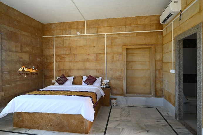 Imagen de la habitación del Hotel Classic Thar Resort Camp. Foto 7
