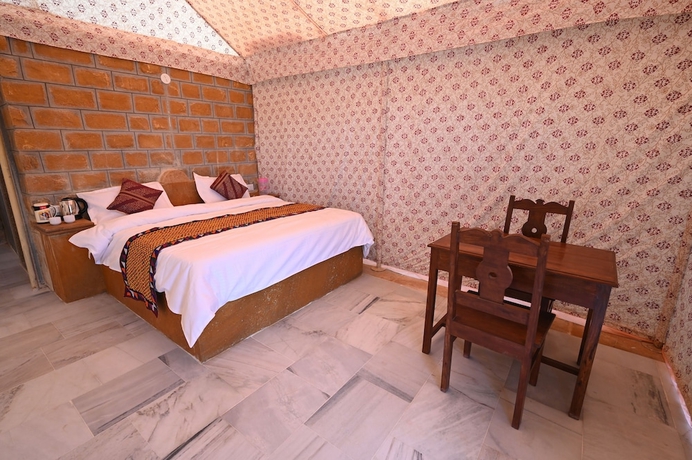 Imagen de la habitación del Hotel Classic Thar Resort Camp. Foto 15