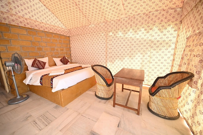 Imagen de la habitación del Hotel Classic Thar Resort Camp. Foto 17