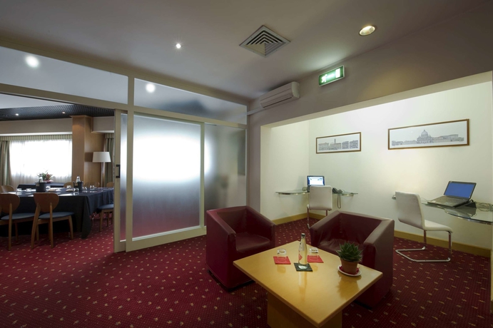 Imagen de los interiores del Hotel Classic Tulipano. Foto 18