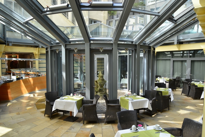 Imagen del bar/restaurante del Hotel Classik Alexander Plaza. Foto 4