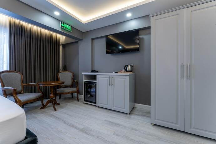 Imagen de la habitación del Hotel Classio Suite. Foto 14