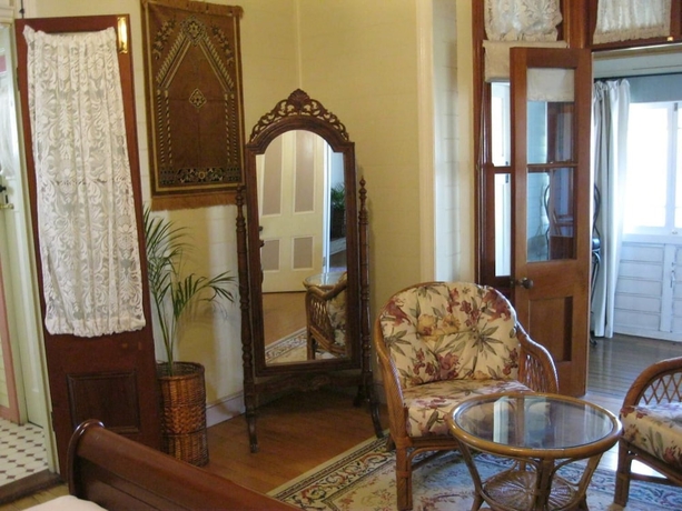 Imagen de la habitación del Hotel Classique Bed and Breakfast. Foto 11