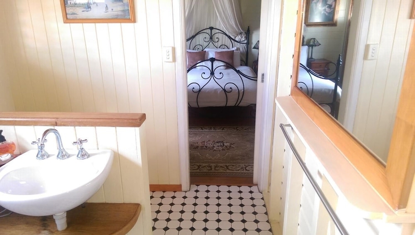 Imagen de la habitación del Hotel Classique Bed and Breakfast. Foto 12